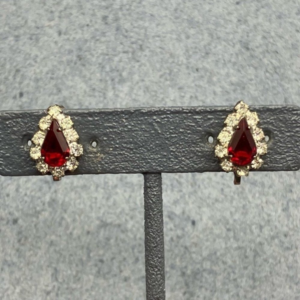 Glorius Clip On Earrings Red Clear Rhinestone Teardrop Silver Vintage Retro Glam